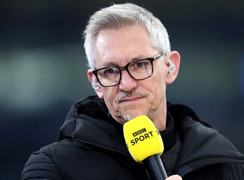 بیبیسی مقابل لینهکر زانو زد