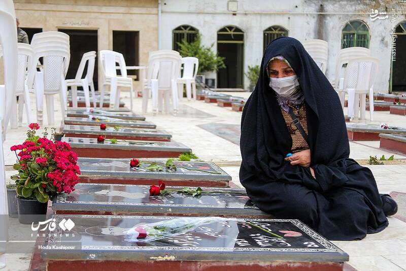 عکس/ تجلیل از مقام شامخ شهیدان در ساری