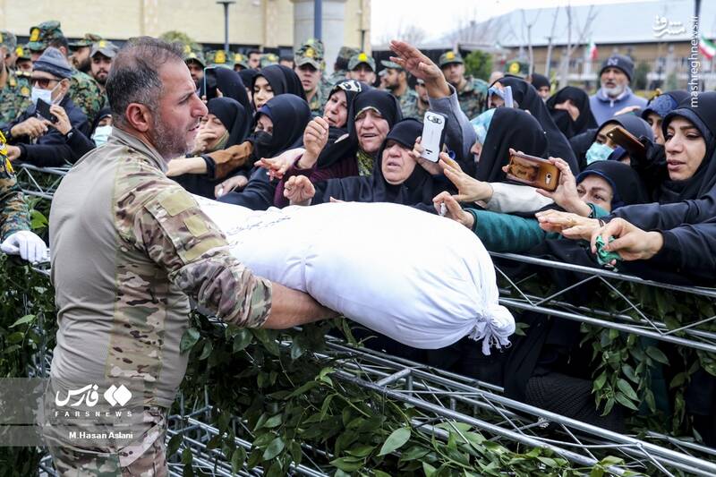 عکس/ تشییع شهید گمنام در فدراسیون کشتی