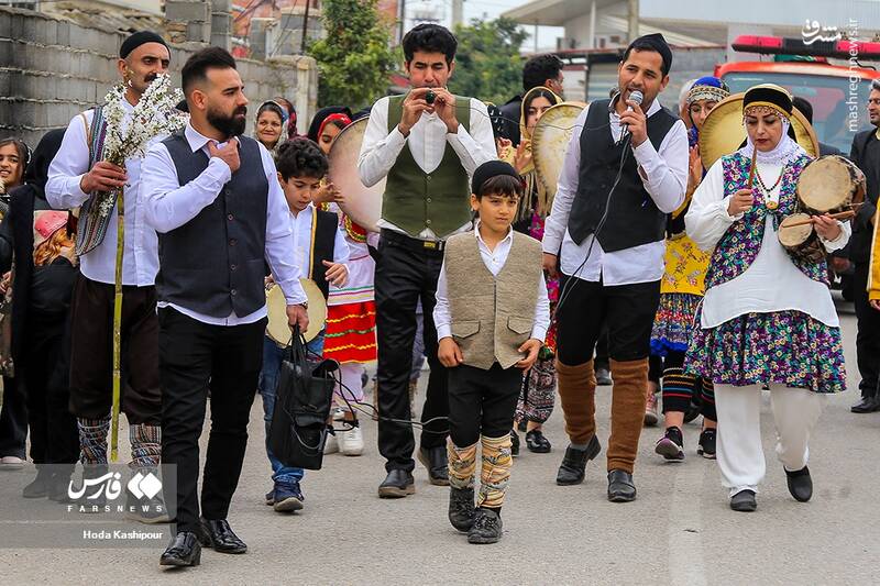 عکس/ نوروزخوانی در شهر تاریخی فرحآباد