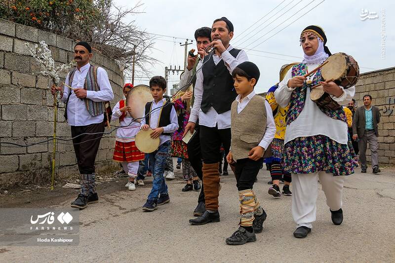 عکس/ نوروزخوانی در شهر تاریخی فرحآباد