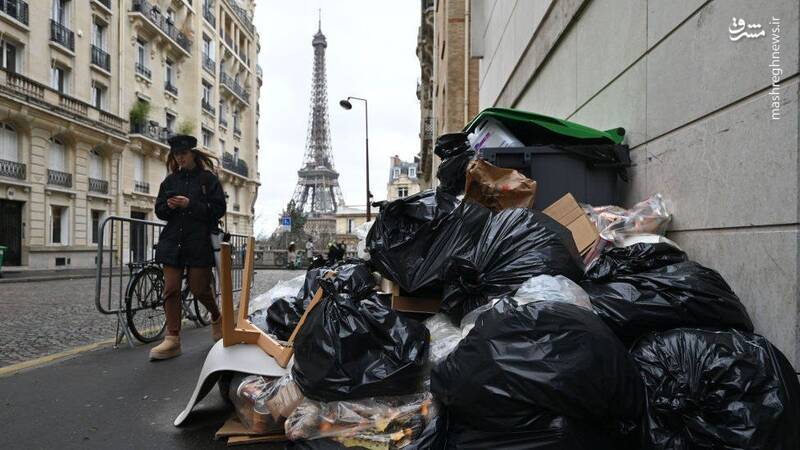 همزمان با اعتصاب کارکنان خدمات شهری پاریس در اعتراض به اصلاح قانون بازنشستگی خیابان‌های پاریس پایتخت فرانسه شاهد انباشت هزاران تن زباله شهری است.