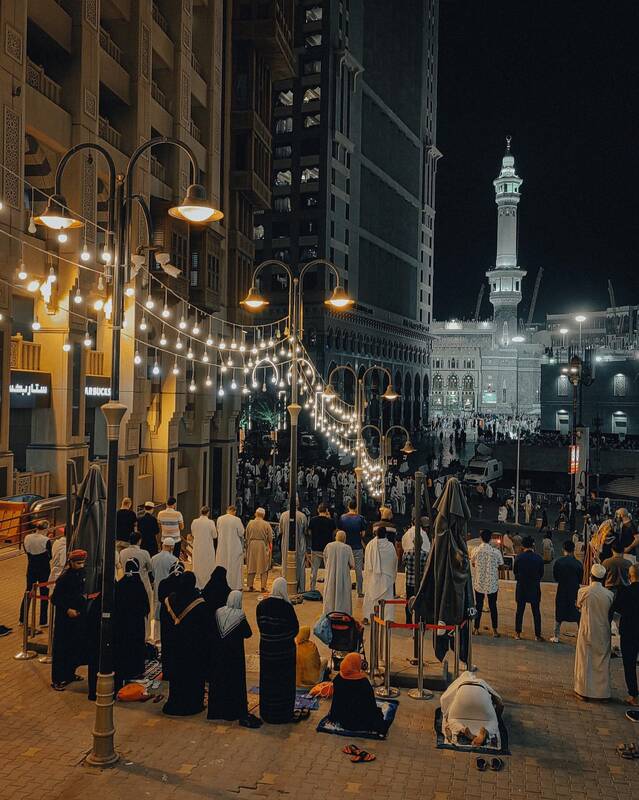 حضور هزاران زائر در مسجدالحرام در روزهای پایانی ماه شعبان+فیلم