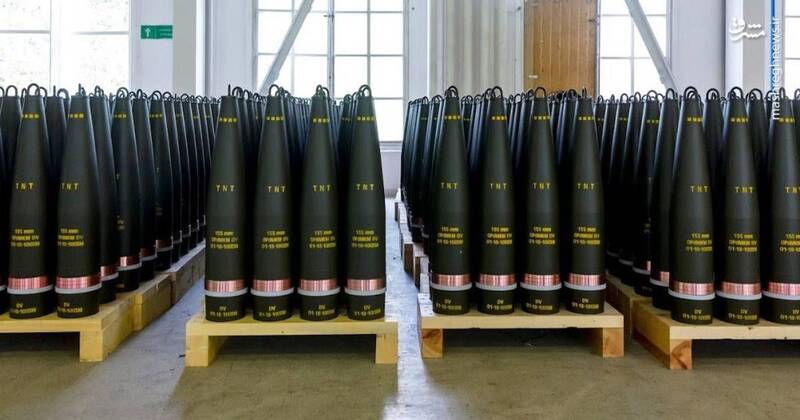 حمله پهپادهای اوکراینی به پایگاه هوایی دژانکوی در کریمه/ سال ۲۰۲۳ آخرین فرصت اوکراین برای پیروزی است/ اروپا یک میلیون گلوله توپخانه برای کییف ارسال میکند +فیلم و تصاویر