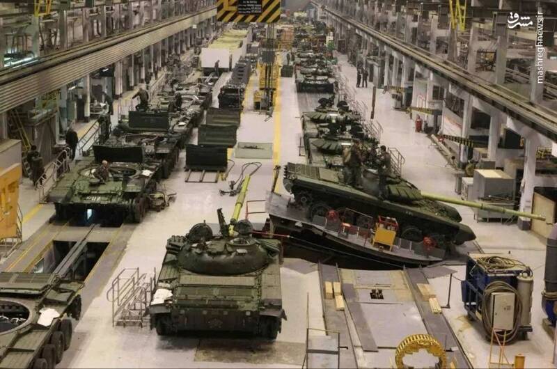 ارتش روسیه ۱۵۰۰ دستگاه تانک مدرن تولید میکند/ نمایندگان کنگره امریکا خواستار اهدای مهمات خوشهای به اوکراین شدند/ معامله پرسود اسلواکی با ژست کمک به اوکراین +نقشه و تصاویر