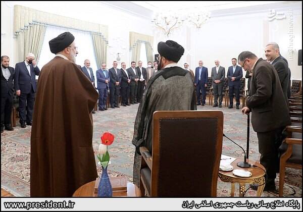 عکس/ دیدار عیدانه رئیسی با مقامات کشوری و لشکری