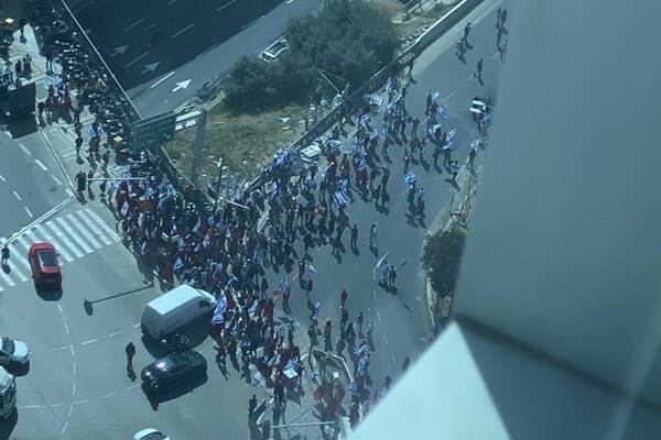 اعتصابات گسترده و تظاهرات خیابانی در فلسطین اشغالی+ فیلم و عکس