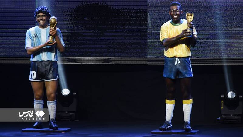 مسیِ جادوگر در کنار مارادونا و پله ایستاد + عکس و فیلم