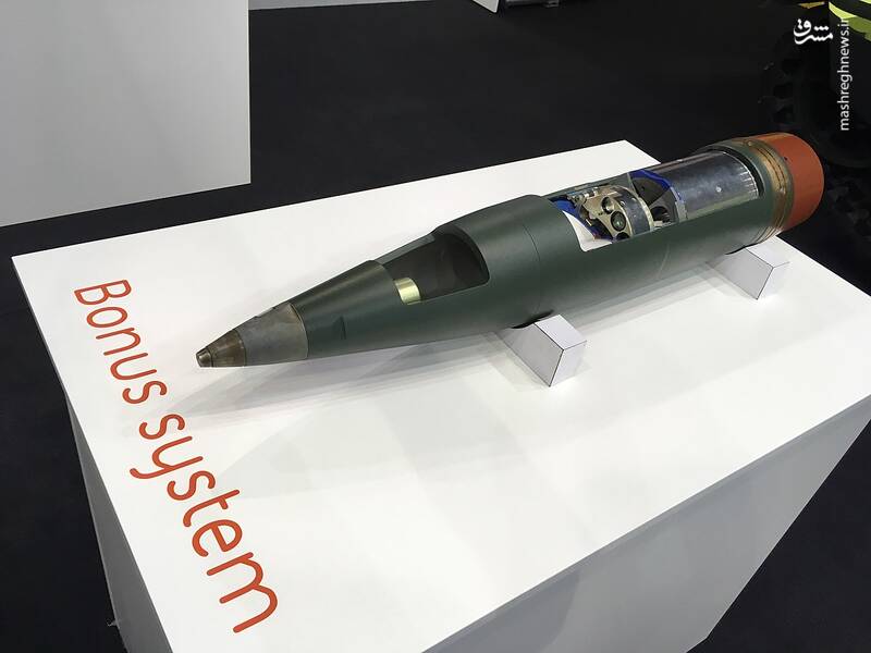 فرانسه ۴۰ فروند جنگنده میراژ۲۰۰۰ به اوکراین میدهد/ تانکهای چلنجر و لئوپارد به دست ارتش اوکراین رسید/ ترامپ: مردم امریکا دعا کنند جنگ جهانی سوم رخ ندهد! +نقشه و تصاویر