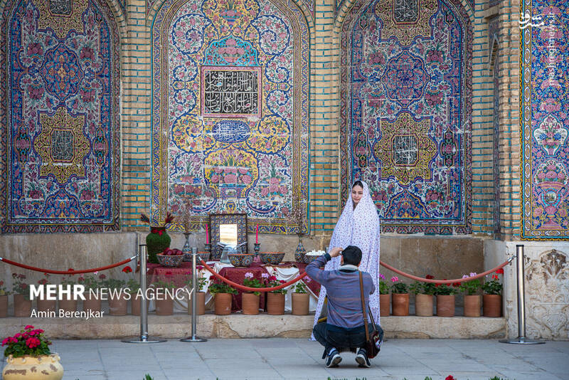 عکس/ حال و هوای نوروز در مسجد نصیرالملک