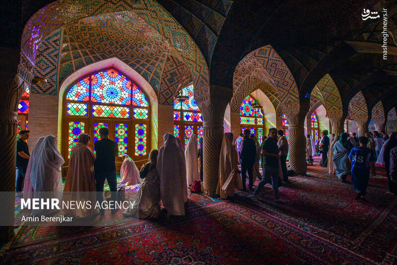 عکس/ حال و هوای نوروز در مسجد نصیرالملک