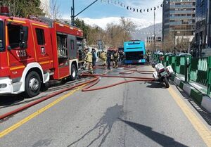 آتش سوزی یک دستگاه اتوبوس / خیابان وحدت اسلامی تهران مرمت شد