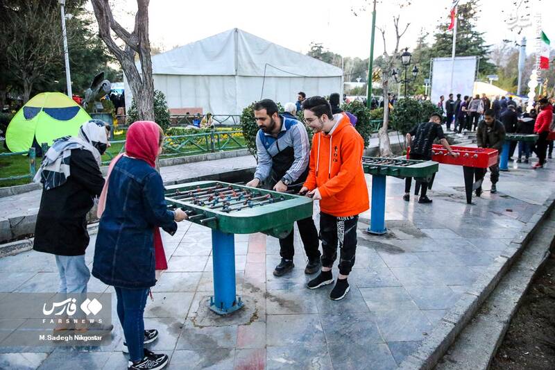 عکس/ سیزده بدر رمضانی در پارک ملت