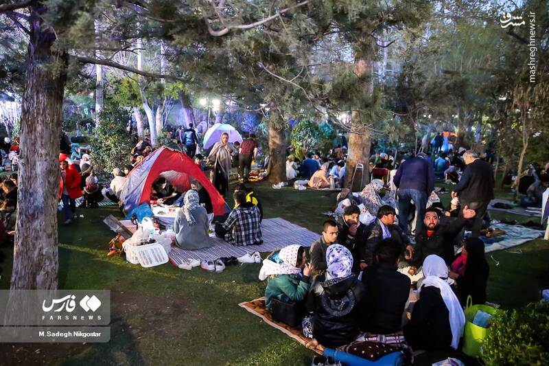 عکس/ سیزده بدر رمضانی در پارک ملت