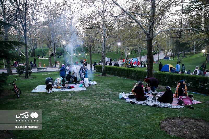عکس/ سیزده بدر رمضانی در پارک ملت
