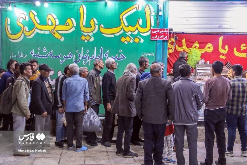 افطار ساده آسمانی در خیمه گاه امام زمان(عج) شیراز