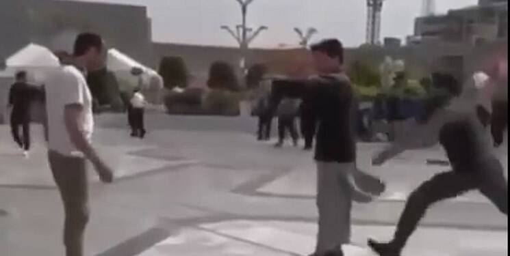 گفتوگو با ماموری که حادثه تروریستی حرم رضوی را پایان داد/ باخودم گفتم این جان را برای چه میخواهم؟