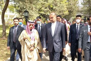 پیاده روی امیرعبداللیهان با همتای عربستانی