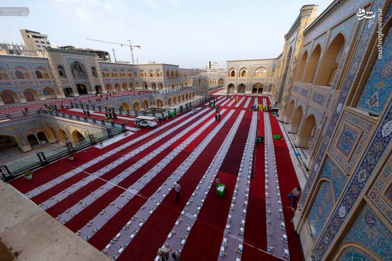 عکس/ ضیافت افطار در صحن حضرت زهرا(س) در نجف