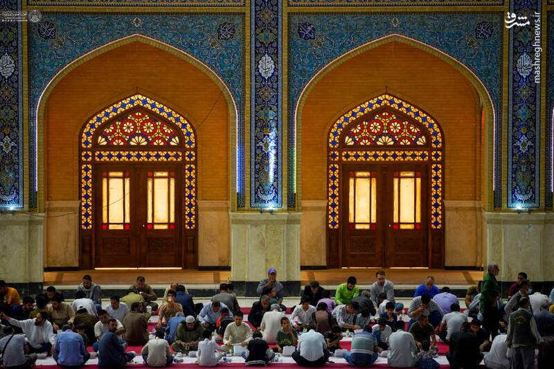عکس/ ضیافت افطار در صحن حضرت زهرا(س) در نجف