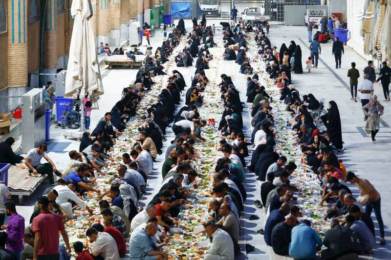 عکس/ سفره افطار در حرم سامرا