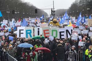 تظاهرات در برلین علیه ارسال سلاح به اوکراین