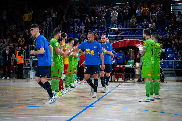 اقدام حرفهای بارسلونا برای کاپیتان ایران/ جنگ بودی یا مسابقه؟