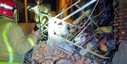 انفجار یک ساختمان دو طبقه در تهران/ ۶ مصدوم از زیر آوار خارج شدند