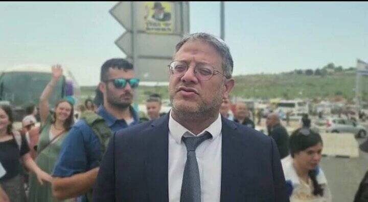 راهپیمایی حمایت از شهرکسازی در نابلس/ بنگویر در جمع راهپیمایان