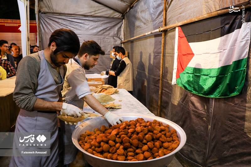 عکس/ افطاری فلسطینی در میدان فلسطین