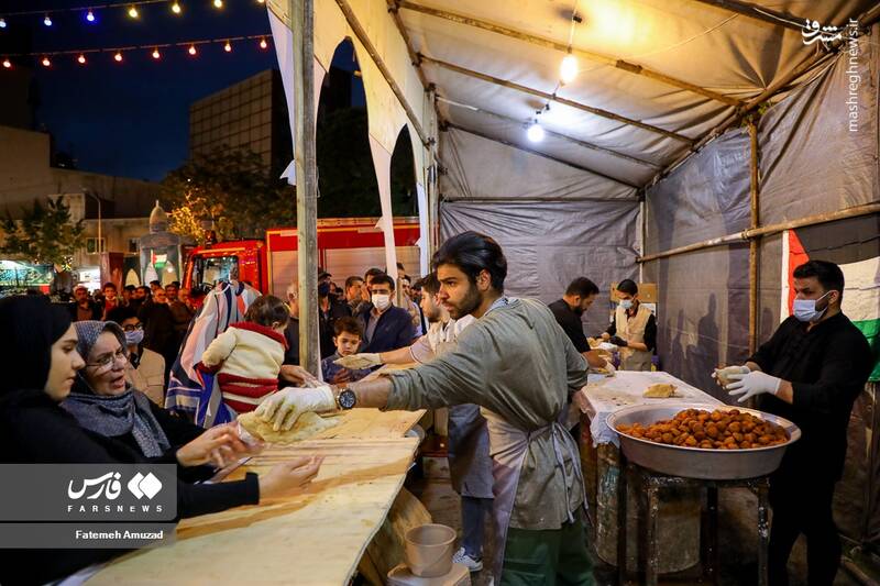 عکس/ افطاری فلسطینی در میدان فلسطین