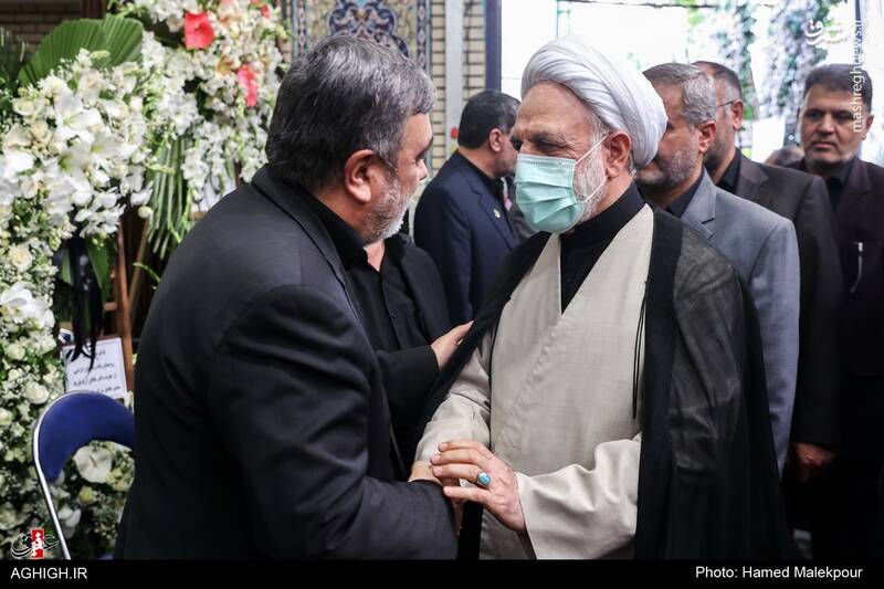 عکس/ شخصیتها در مراسم ترحیم والده سردار اشتری