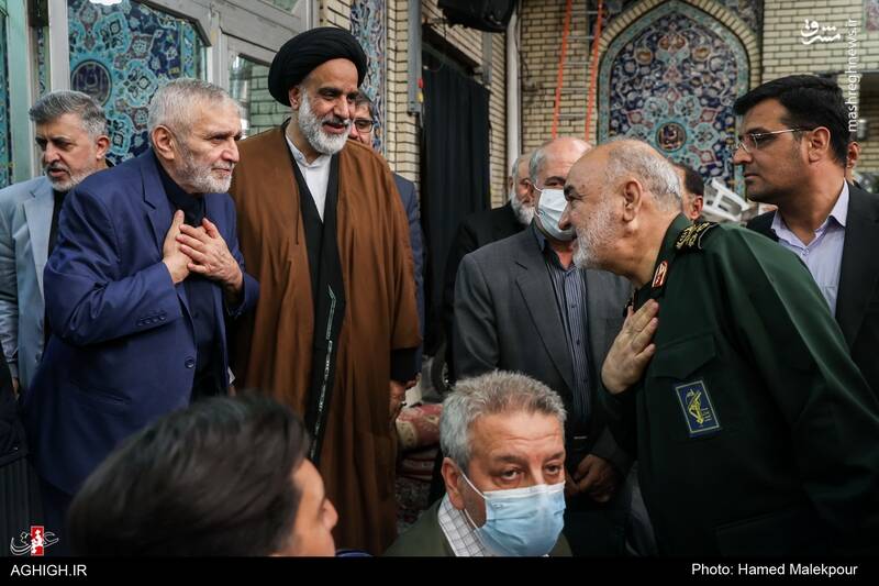 عکس/ شخصیتها در مراسم ترحیم والده سردار اشتری