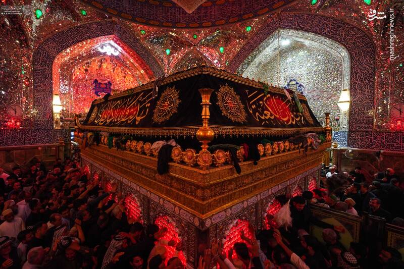 عکس/ شب شهادت امیرالمومنین در کنار ضریح نورانی حرم علوی