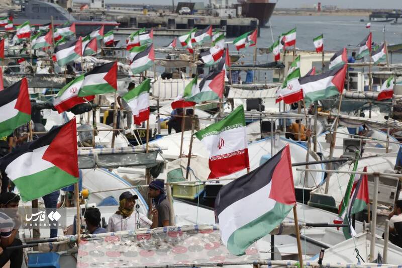 رژه ۲۷۰۰ شناور بسیج دریایی در شمال و جنوب کشور/ سردار تنگسیری: پیام رژه همبستگی با ملت فلسطین است+عکس و فیلم
