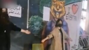بازداشت بلاگر مشهور به خاطر انتشار کلیپ آغوش رایگان .