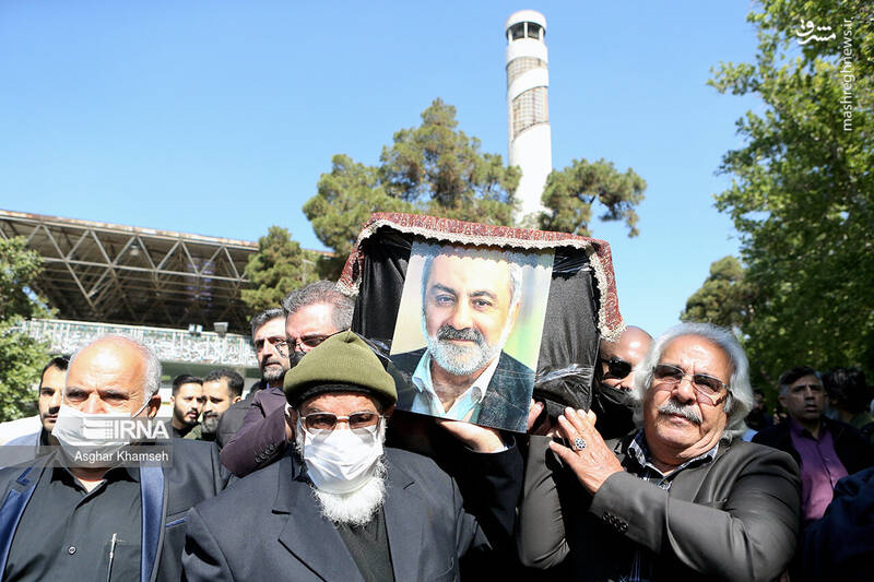 عکس/ حضور چهرهها در تشییع پیکر "عماد افروغ"