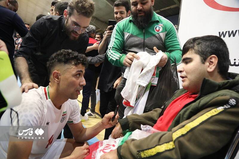 اقدام شایسته ستاره ایران پس از شکست ازبکها +عکس