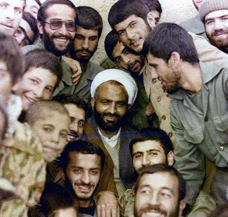 جمله تکاندهنده مادر شهید به استاد قرائتی درباره حجاب