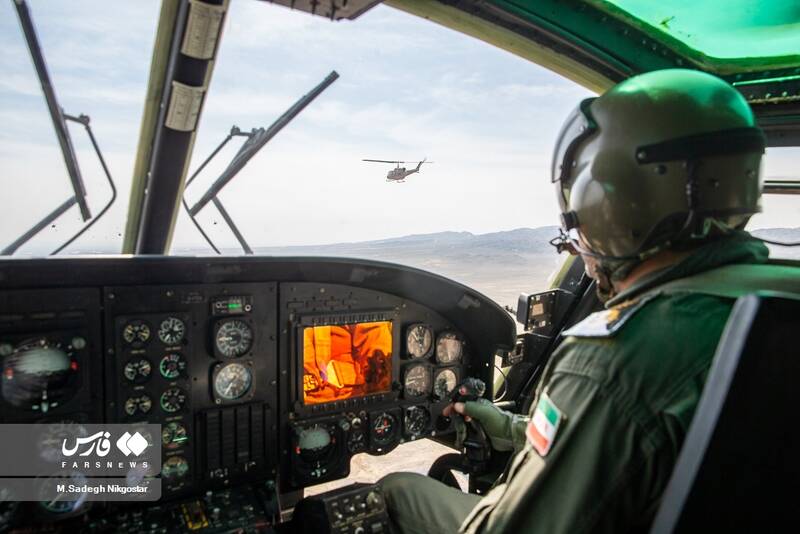 قدرتنمایی ارتش با تجهیزات پیشرفته نظامی/ رژه اقتدار جنگندهها و پهپادهای نیروی هوایی در آسمان تهران