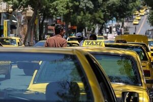 کرایه تاکسی تک نرخی شد/ساینا قابلیت تاکسی شدن ندارد