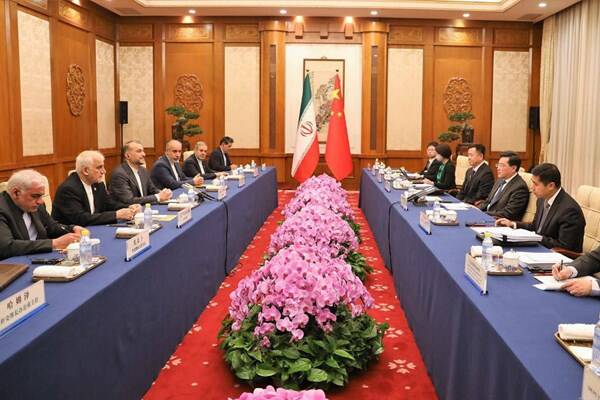 تحرکات دیپلماتیک در نخستین ماه 1402؛ ایروان، مسکو، پکن و سمرقند مقصد رایزنیها 5