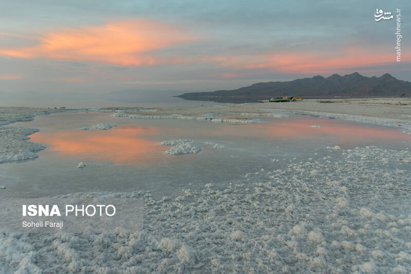 عکس/ دریاچه ارومیه ۵۴ روز بعد از آغاز آبگیری مجدد