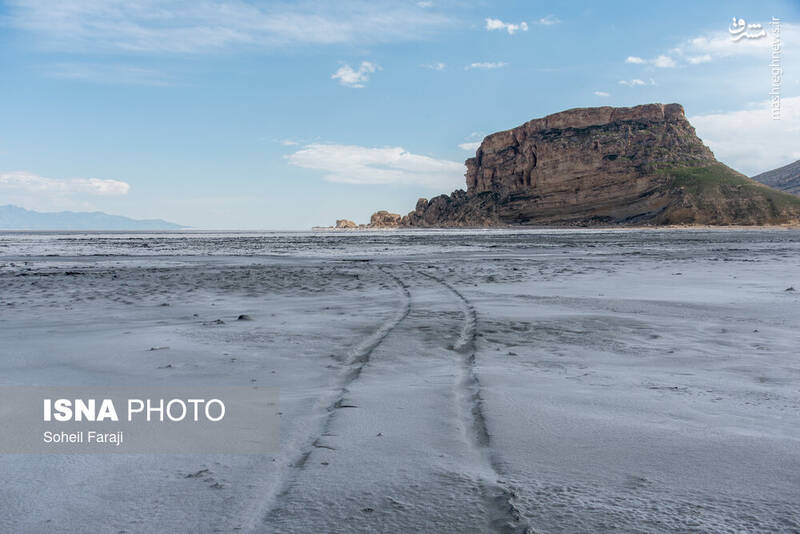 عکس/ دریاچه ارومیه ۵۴ روز بعد از آغاز آبگیری مجدد