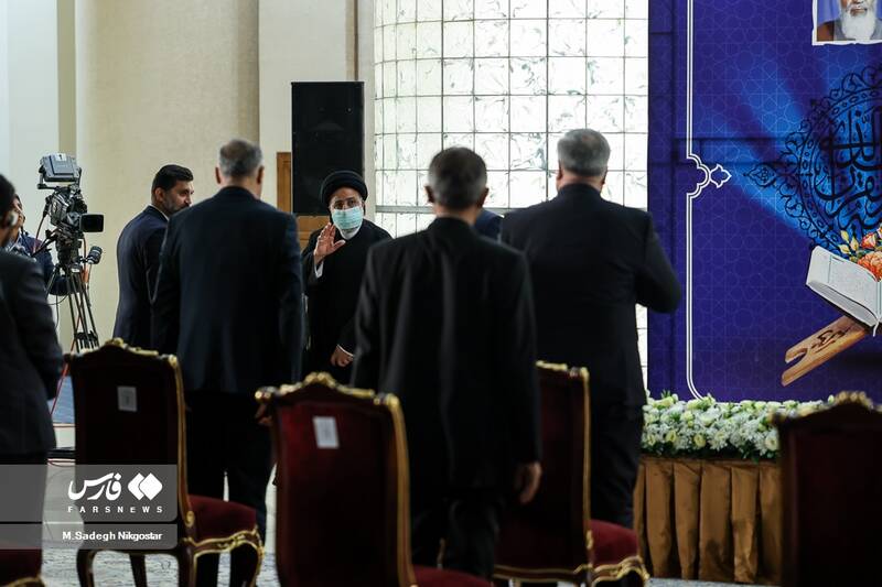 دیدار سفرا و کارداران کشورهای اسلامی با رئیس جمهور