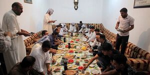 امشب مهمانی برویم، فطریهمان با چه کسی است؟
