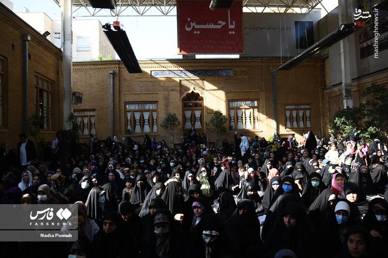 عکس/ جزءخوانی قرآن کریم در خانه موزه مدرس