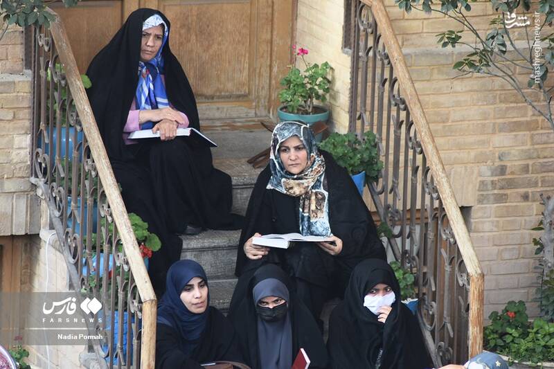 عکس/ جزءخوانی قرآن کریم در خانه موزه مدرس