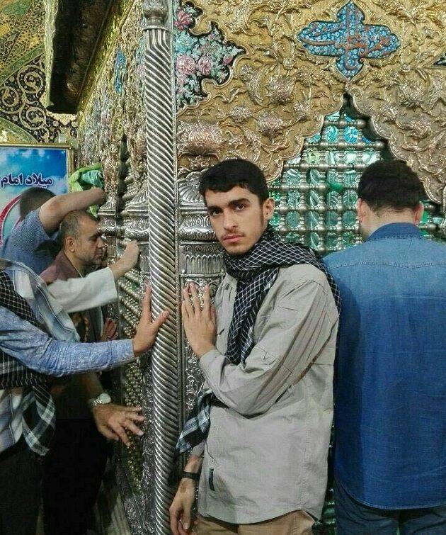 شهیدی که هنوز صدای اذانش به گوش میرسد