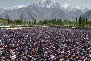 فیلم/ نماز عید فطر شیعیان در قلب رشته کوه‌های هیمالیا